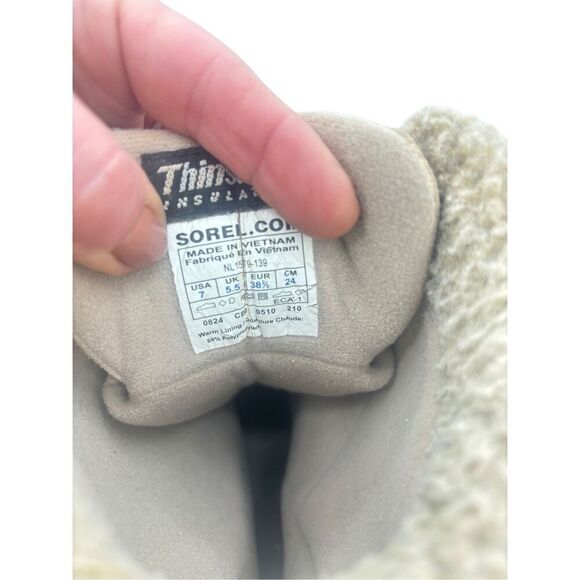 Sorel winter boots size 7 - Picture 5 of 9